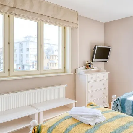 Apartment Stunning 3-bedroom With Panoramic View *