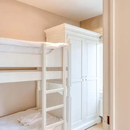 Stunning 3-bedroom With Panoramic View *