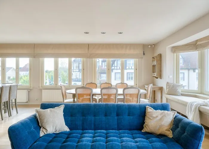 Stunning 3-bedroom With Panoramic View Apartment De Haan